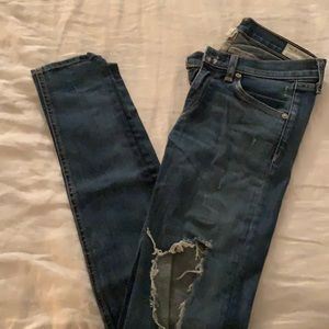 RAG & BONE skinny jeans // distressed